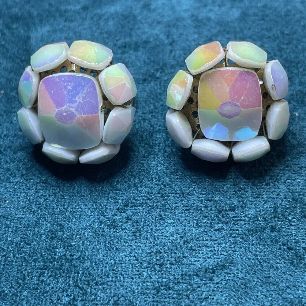 Vintage Vogue Signed Iridescent Flower Beaded Clip Earrings Marked